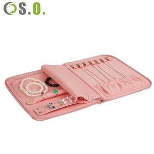 Wholesale Custom Travel Jewelry Bag Storage Organizer For Ring Earring Necklace Foldable Velvet Jewelry Roll