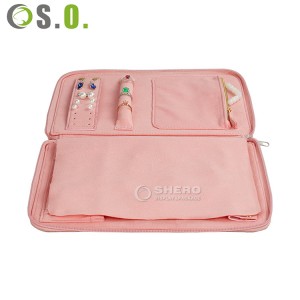 Wholesale Custom Travel Jewelry Bag Storage Organizer For Ring Earring Necklace Foldable Velvet Jewelry Roll