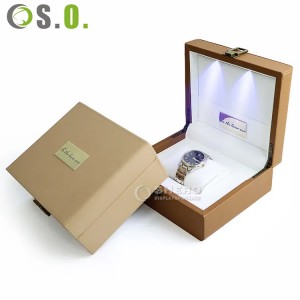 Caja de reloj de lujo personalizada cuadrada caliente de la venta del diseño único del cuero de la PU de la caja de reloj de lujo con la luz llevada