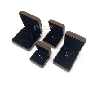 Wholesale ring necklace velvet jewelry box set metal custom black jewelry packaging box