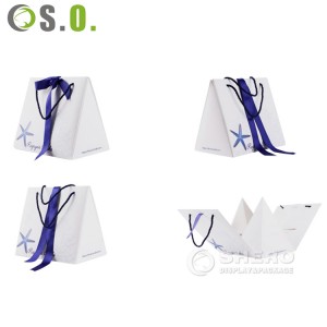Luxury Boutique Shopping Custom Printed Kraft Paper Gift Bag White Blue Ribbon Handle Clothes with Your Own Logo