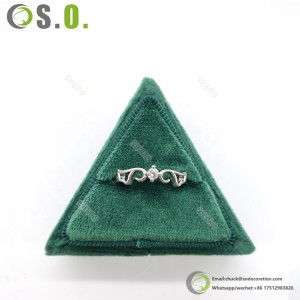 Jewelry Gift Box Packaging Display Portable Travel Case Velvet Triangle Sing Ring Box Jewelry Box