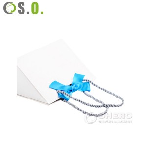 Customized Logo Hand-held Paper Bag Clothing Shopping Gift Bag Kraft Paper Shopping Bag