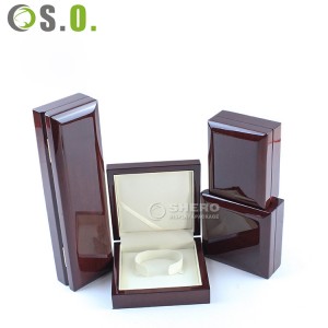 High Quality Wood Custom Logo Jewelry Box Ring Organizer Display Ring Bracelet Box