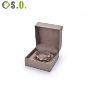 Luxury Custom Leather Jewelry Packaging and Display PU Ring Earring Necklace Bracelet Organizer Box with Logo