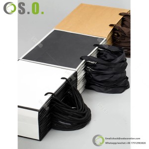 Paper Bag for Gift Sets With Handle Christmas Theme White Cardboard Gift Bag Clothing Shoe Package