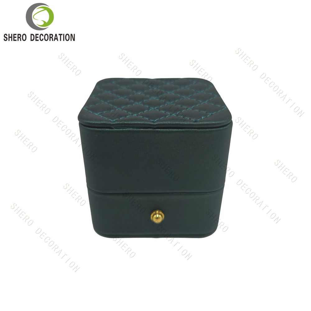 Custom Green Magnetic PU Leather Jewelry Gift Box Velvet Lining for Ring Wholesale
