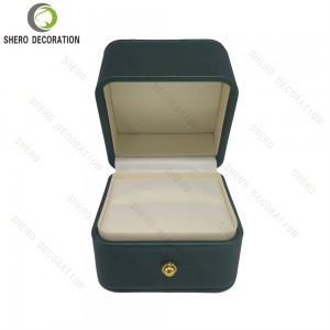 Elegant PU Leather Bracelet Jewelry Gift Box Soft Interior For Jewelry Retail Packaging
