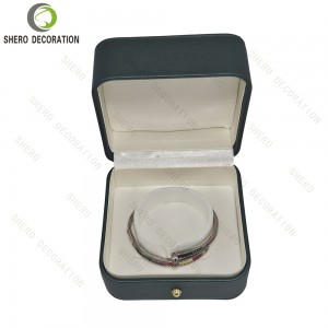 Wholesale Luxury Leather Jewelry Storage Packing Box for Rings Earrings Pendants Necklace Display Custom Logo Jewelry Gift Box