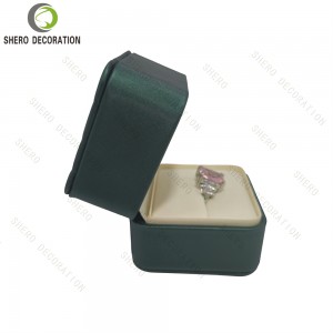 PU Leather Jewelry Box Custom Logo Green Gift Packaging Box for Necklace