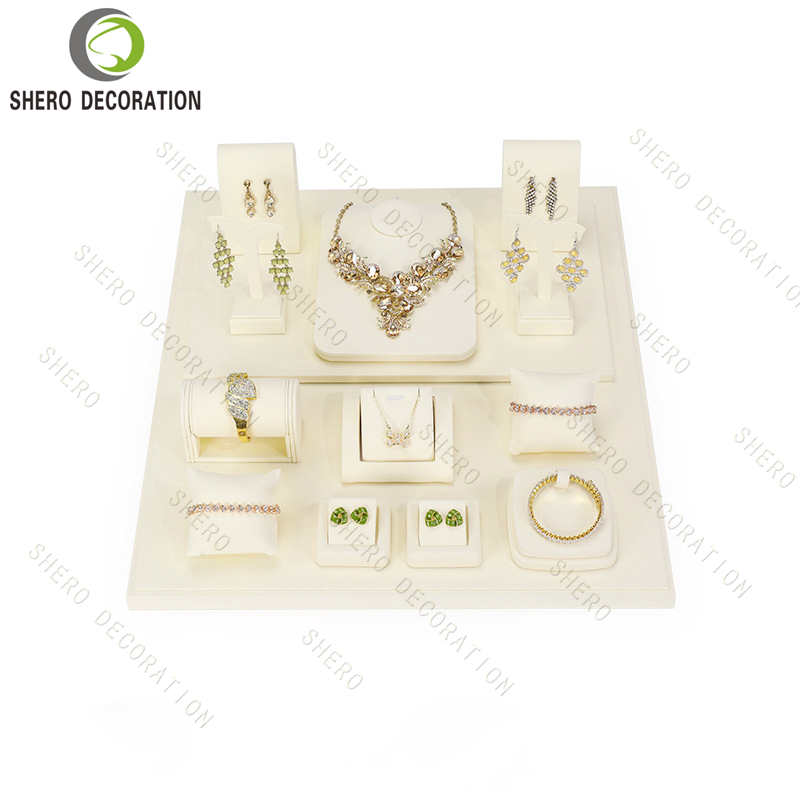 Jewelry Display Props (61)