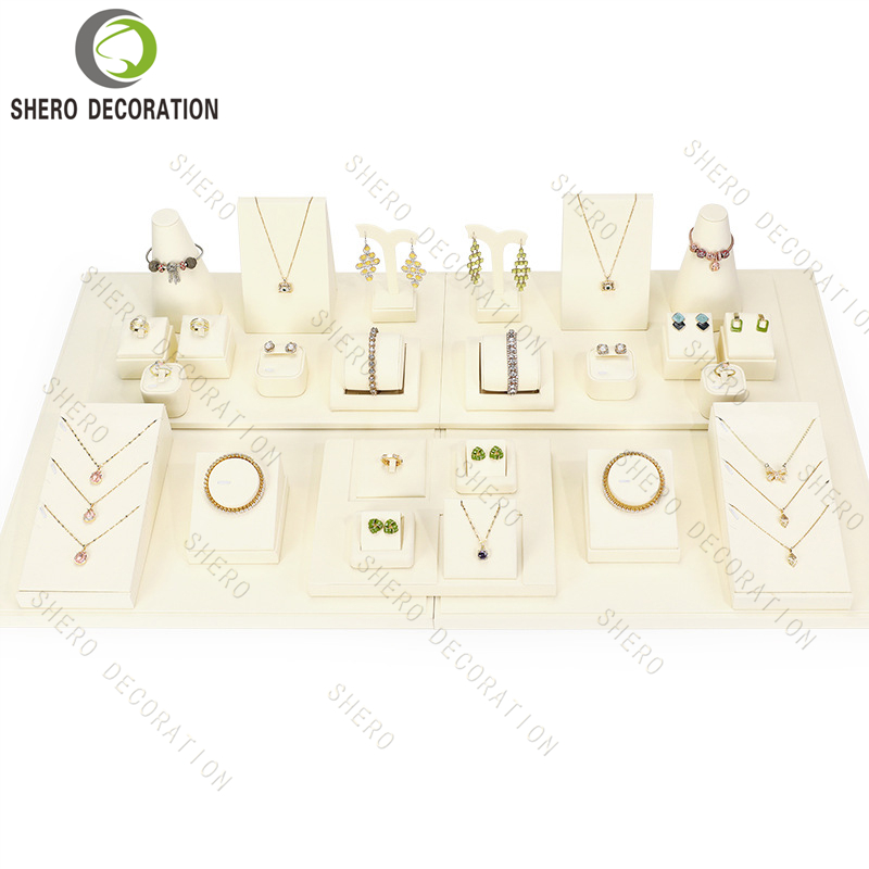 Jewelry Display Props (63)
