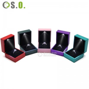 Custom Red Green Color LED Light Ring Bracelet Pendant Bangle Jewelry Boxes with logo