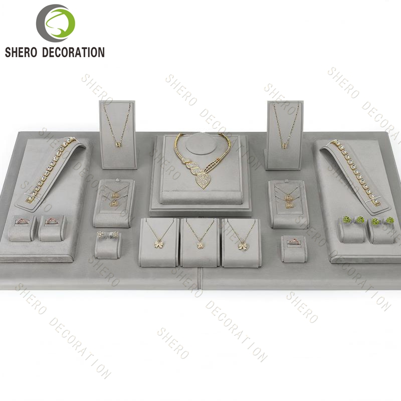 jewellery prop (22)