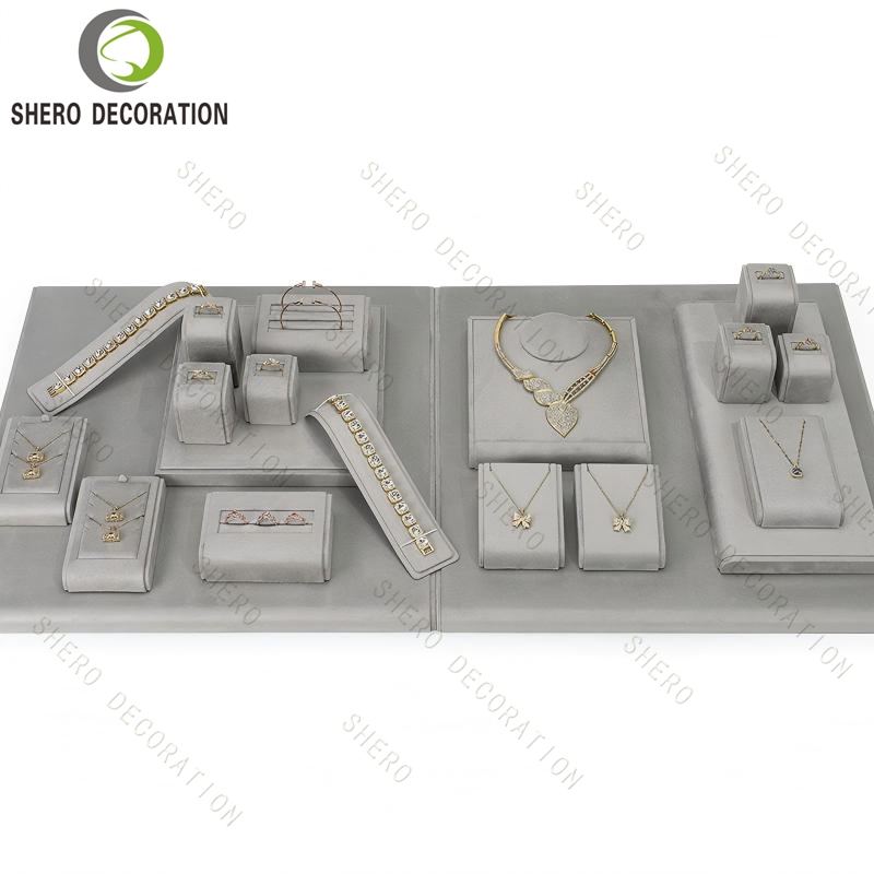 jewellery prop (23)
