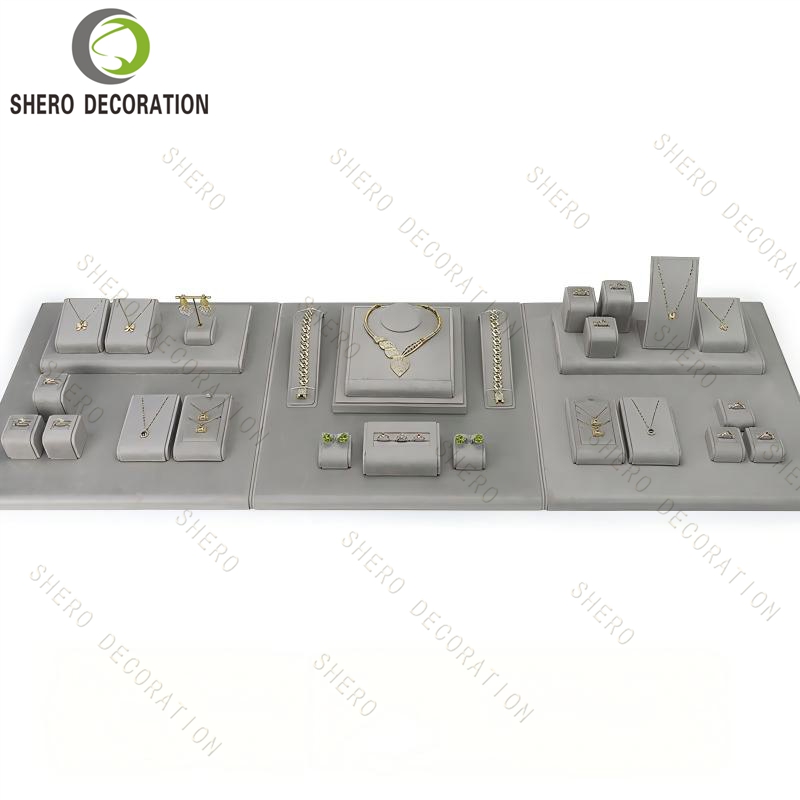 jewellery prop (29)